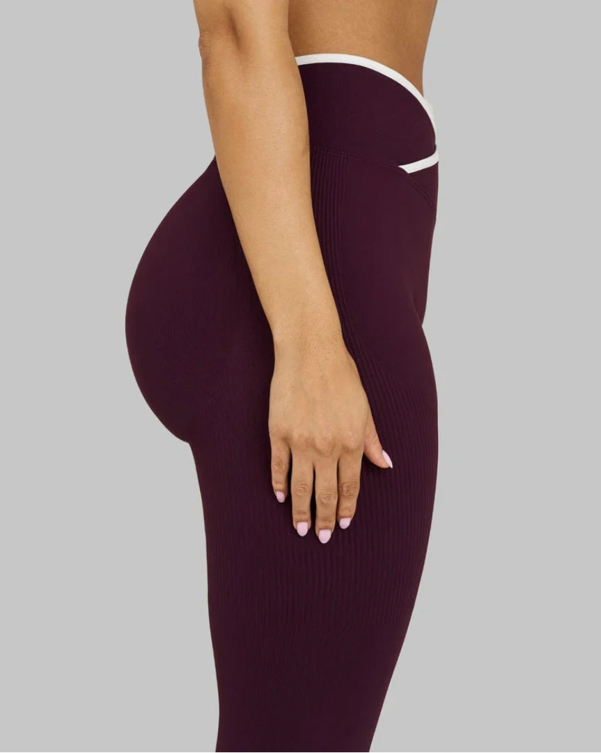 Leggings Outline Vita a V Sagomata
