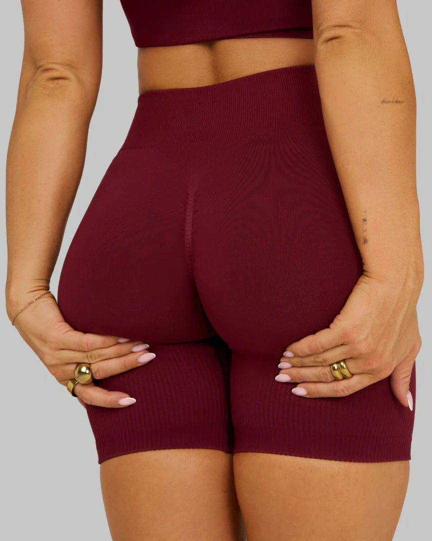 Elevate Shorts a Costine Modellanti