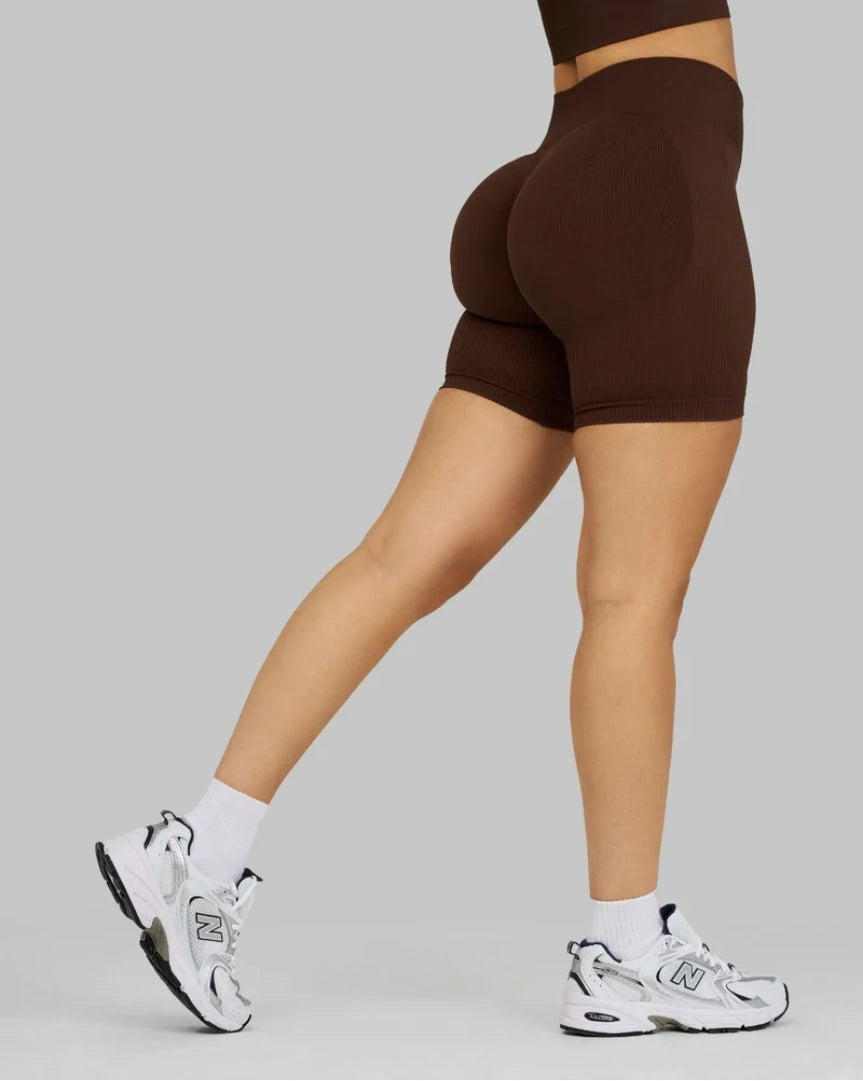 Elevate Shorts a Costine Modellanti